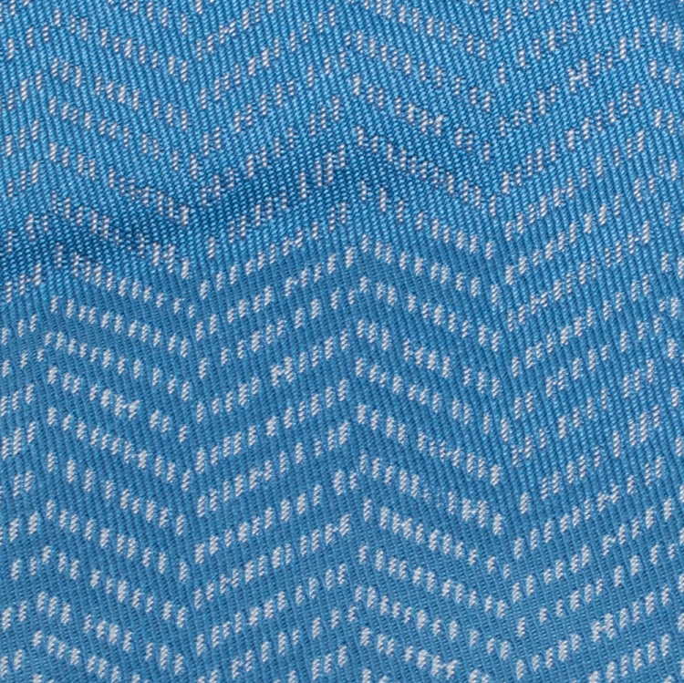 Pre Owned Hermès Sky Blue Chevron Patterned Jacquard Silk Tie
