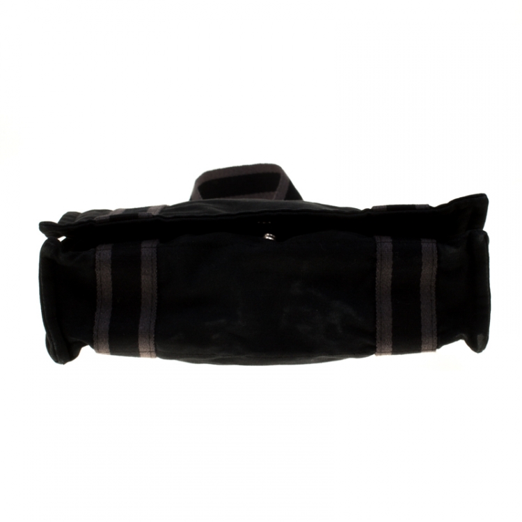 Pre Owned Hermes Black Canvas Fourre Tout Vassus Messenger Bag 