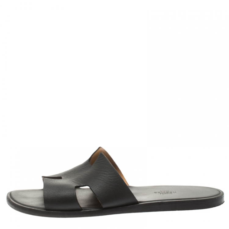 مملوكة مسبقًا Hermes Black Leather Izmir Sandals Size 42.5