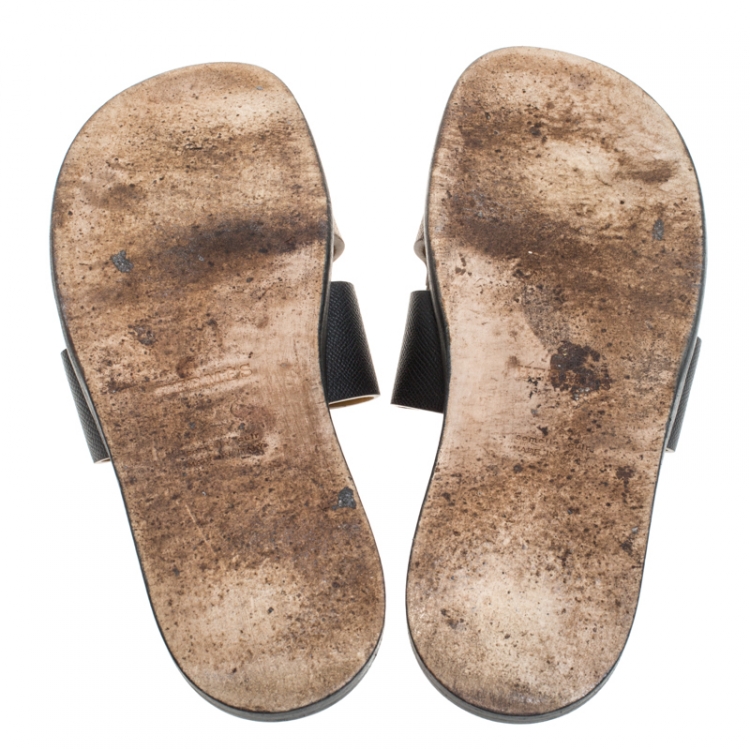 Pre Owned Hermes Two Tone Textured Leather Izmir Sandals Size 42.5