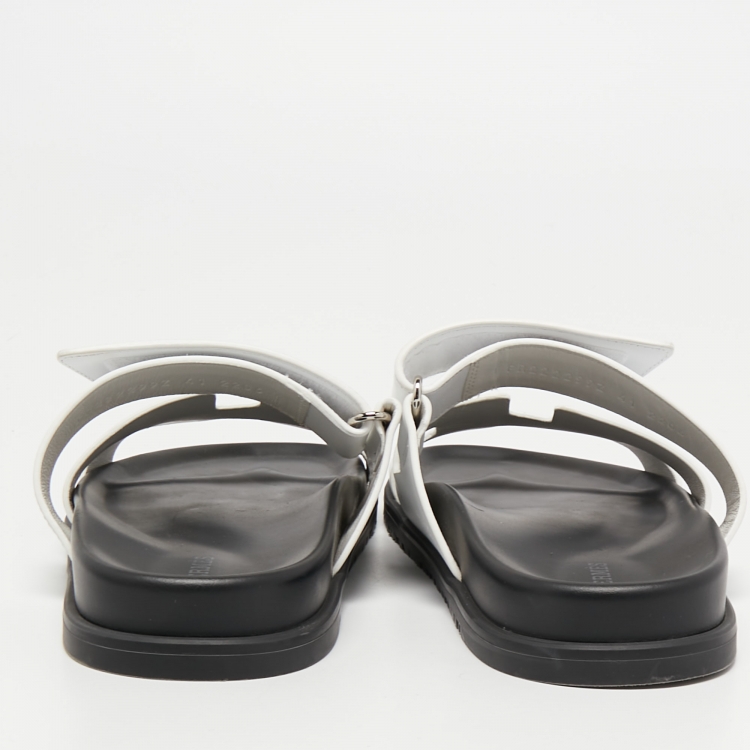 مملوكة مسبقًا Hermes White Leather Chypre Slides Size 41