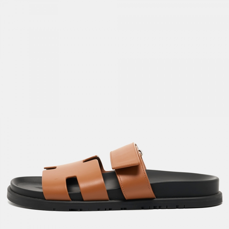 Pre Owned Hermes Brown Leather Chypre Flat Sandals Size 39