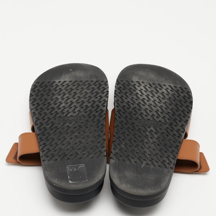 Pre Owned Hermes Brown Leather Chypre Flat Sandals Size 39