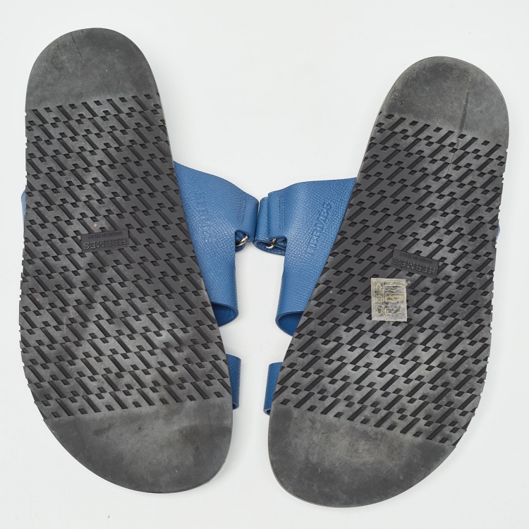مملوكة مسبقًا Hermes Blue Leather Chypre Sandals Size 42
