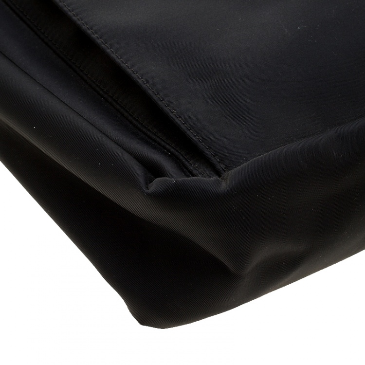 Pre Owned Longchamp Black Nylon Messenger Bag