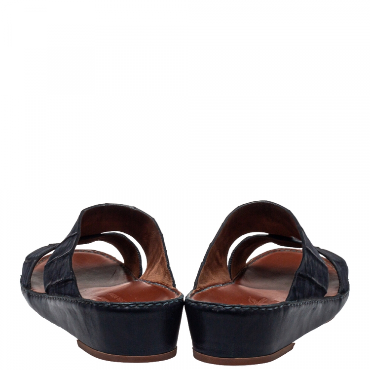 Pre Owned Loro Piana ( Exclusive For Dubai) Blue Leather Slip on Sandals Size 42.5