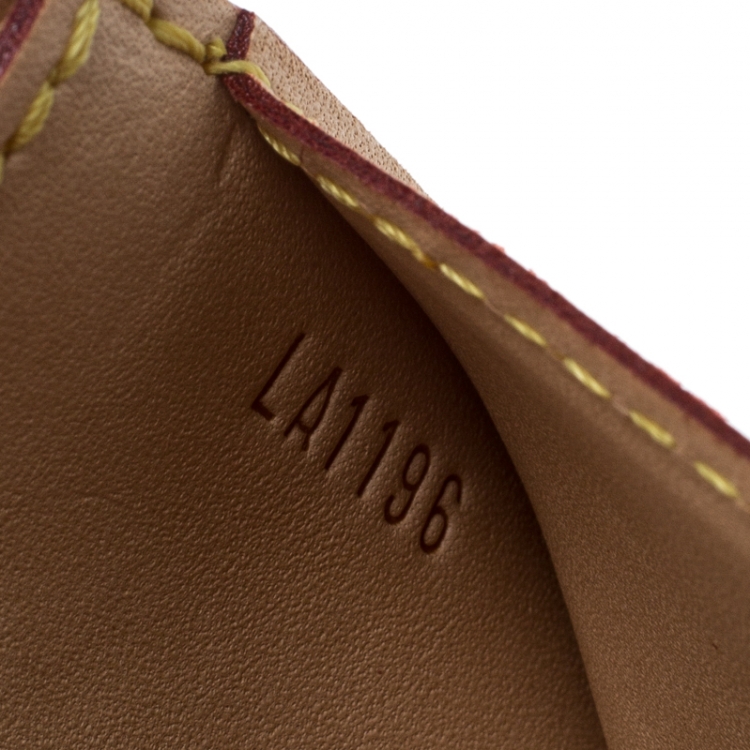 مملوكة مسبقًا Louis Vuitton Beige Leather Earth Trunks Card Holder 