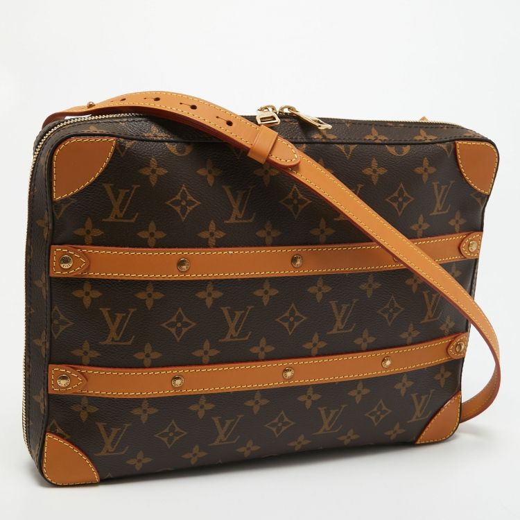 مملوكة مسبقًا Louis Vuitton Monogram Canvas Soft Trunk Messenger MM Bag