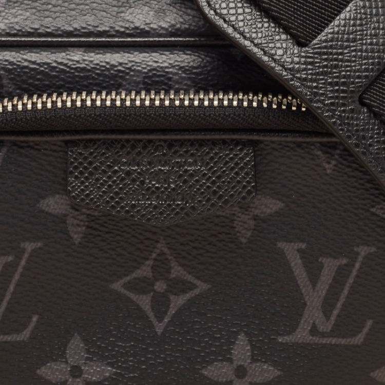 Pre Owned Louis Vuitton Monogram Eclipse Canvas Outdoor Pouch