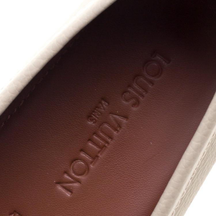 Pre Owned Louis Vuitton Beige Leather Hockenheim Moccasins Size 44.5