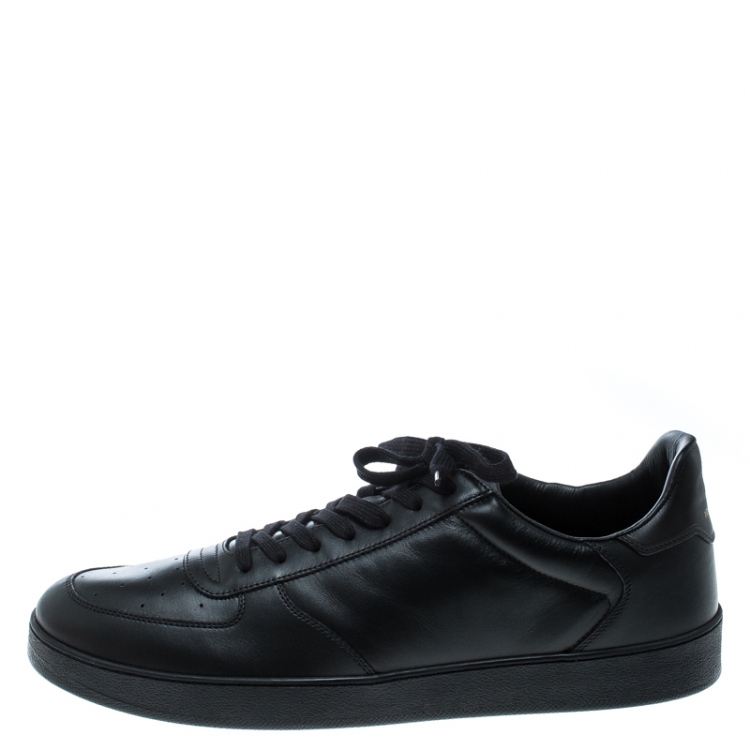 مملوكة مسبقًا Louis Vuitton Black Leather Rivoli Sneakers Size 43