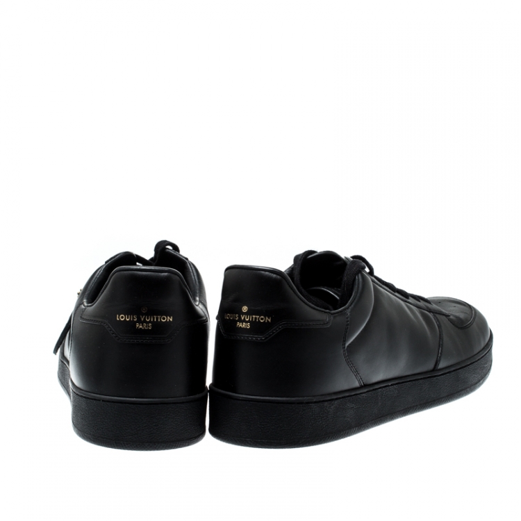 مملوكة مسبقًا Louis Vuitton Black Leather Rivoli Sneakers Size 44