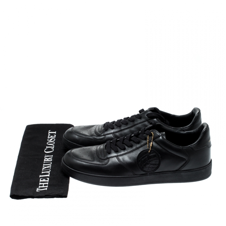 مملوكة مسبقًا Louis Vuitton Black Leather Rivoli Sneakers Size 44
