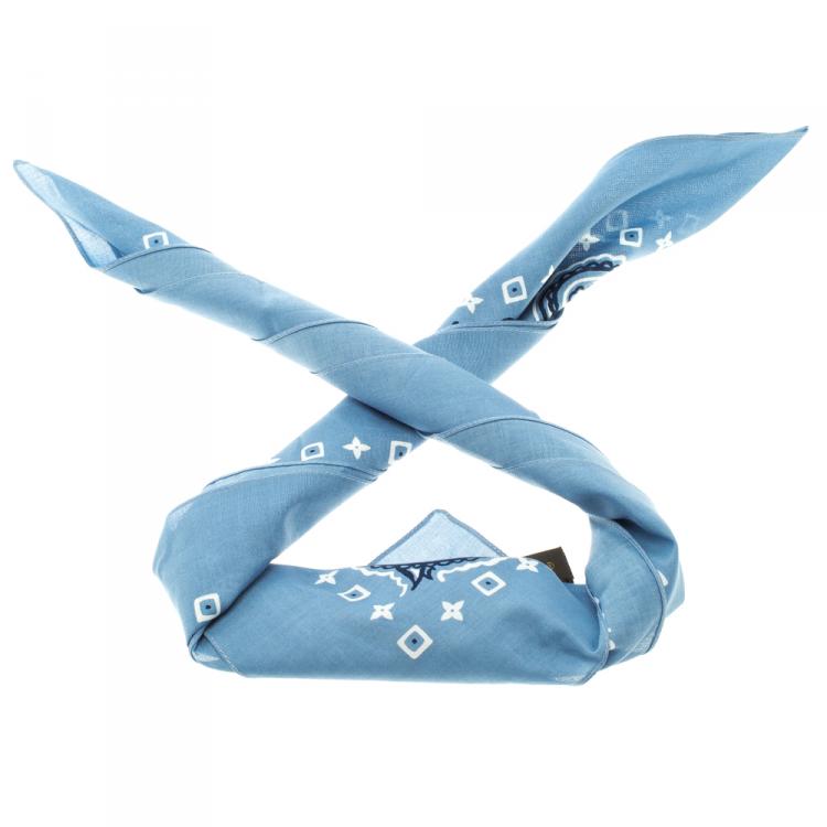 Pre Owned Louis Vuitton Blue Paisley Print Cotton On the Road Bandana Scarf