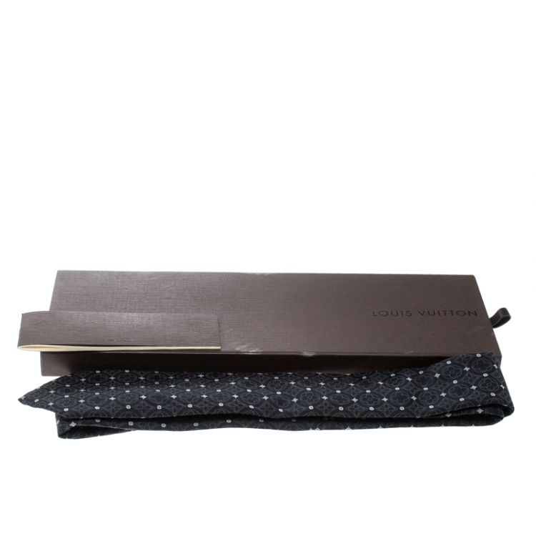 Pre Owned Louis Vuitton Black Monogram Patterned Silk Jacquard Tie