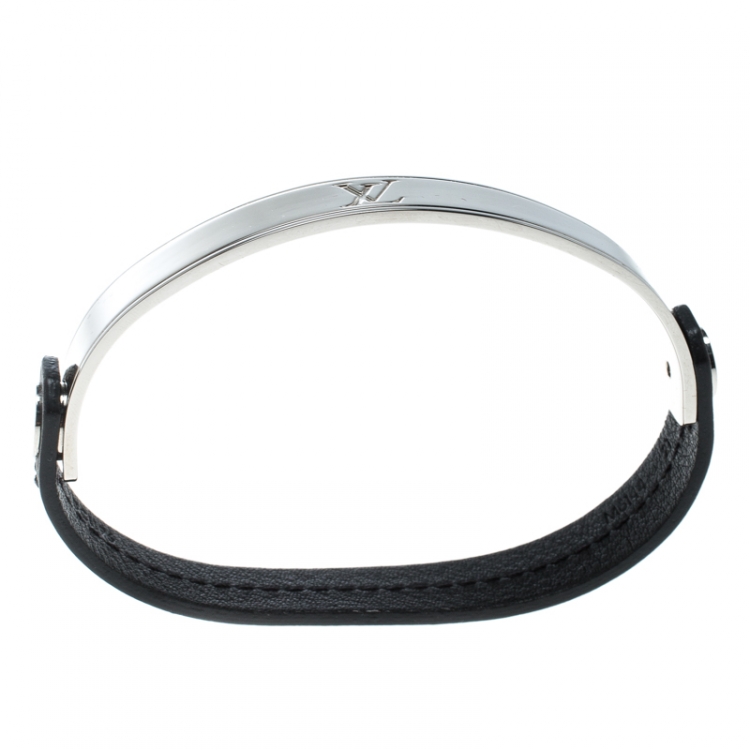 Pre Owned Louis Vuitton Curve it Leather Silver Tone Bracelet
