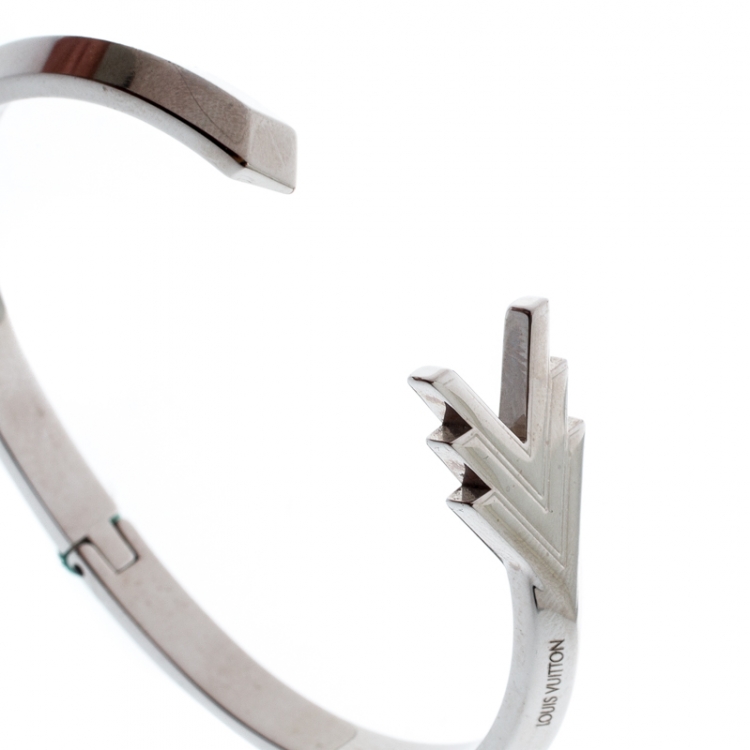 Pre Owned Louis Vuitton VVV Silver Tone Hinged Cuff Bracelet