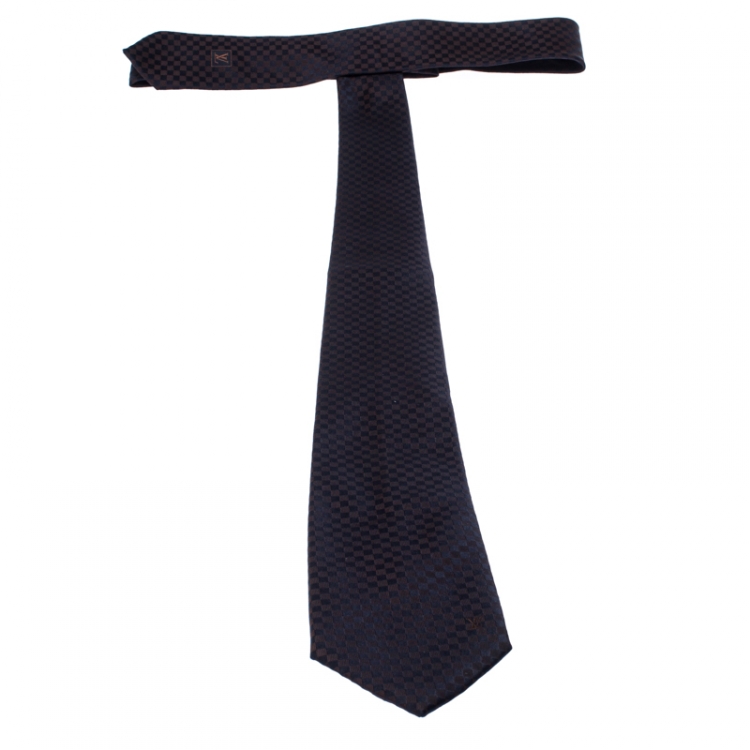 مملوكة مسبقًا Louis Vuitton Navy Blue Petit Damier Pattern Jacquard Silk Classic Tie