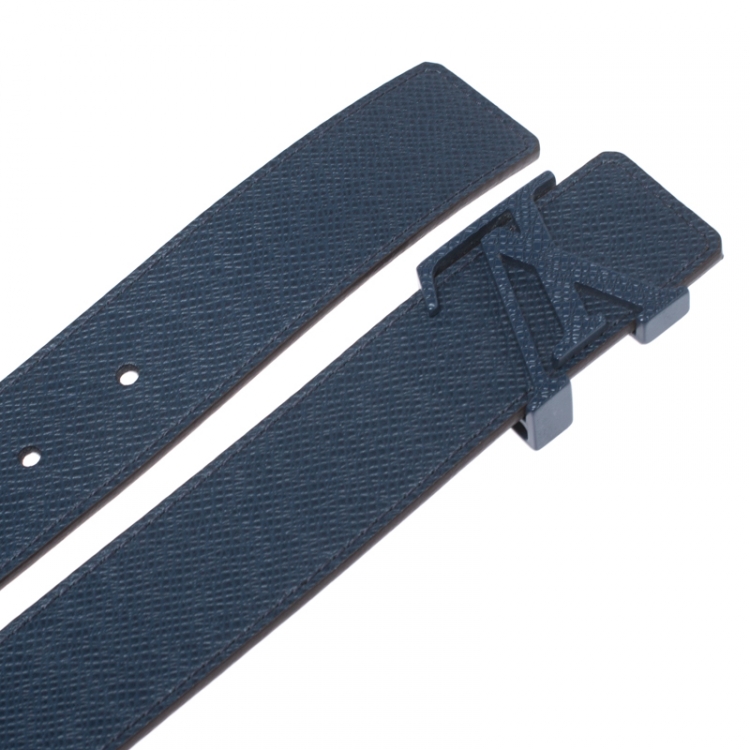 مملوكة مسبقًا Louis Vuitton Blue Taiga Leather Initiales Belt 100CM
