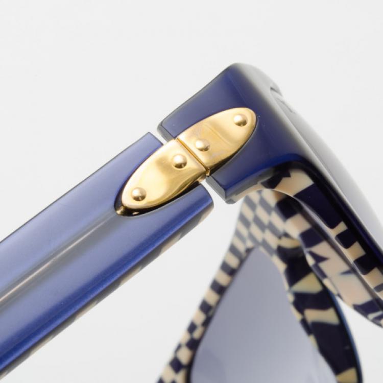 مملوكة مسبقًا Louis Vuitton Blue Checkered Sunglasses