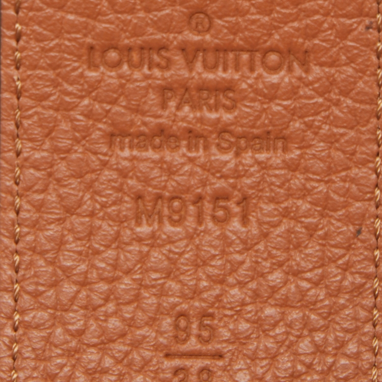 مملوكة مسبقًا Louis Vuitton Black Taurillon Leather LV Initiales Reversible Belt 95CM