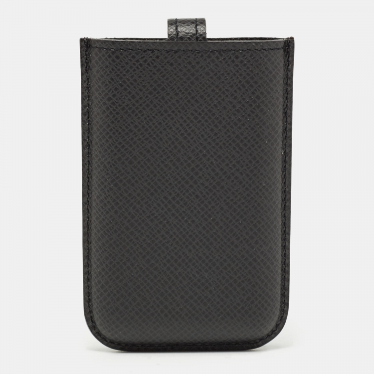 Pre Owned Louis Vuitton Black Taiga Leather Phone Case