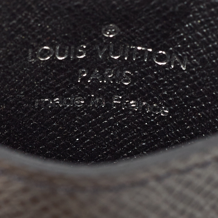 Pre Owned Louis Vuitton Black Taiga Leather Phone Case