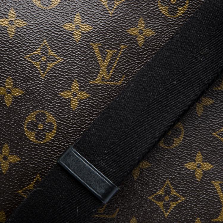 Pre Owned Louis Vuitton Monogram Canvas District MM Bag