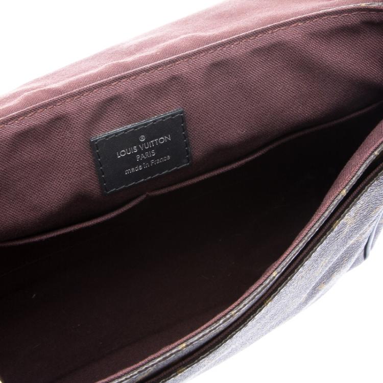 Pre Owned Louis Vuitton Monogram Canvas District MM Bag