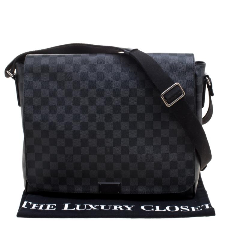 Pre Owned Louis Vuitton Damier Graphite Canvas District GM Bag