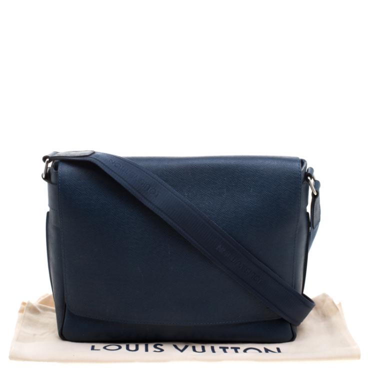 Pre Owned Louis Vuitton Blue Taiga Leather Roman MM Bag