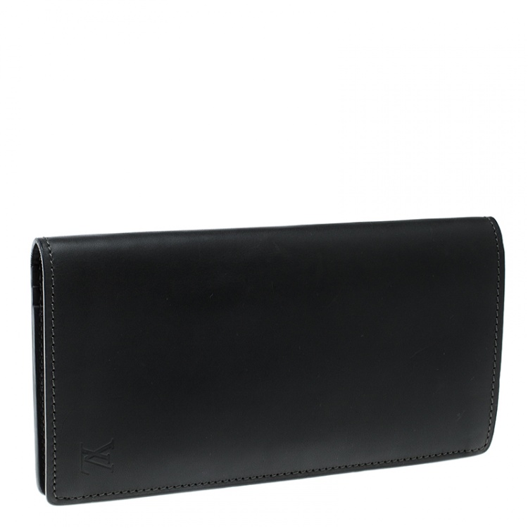 Pre Owned Louis Vuitton Black Leather Brazza Wallet