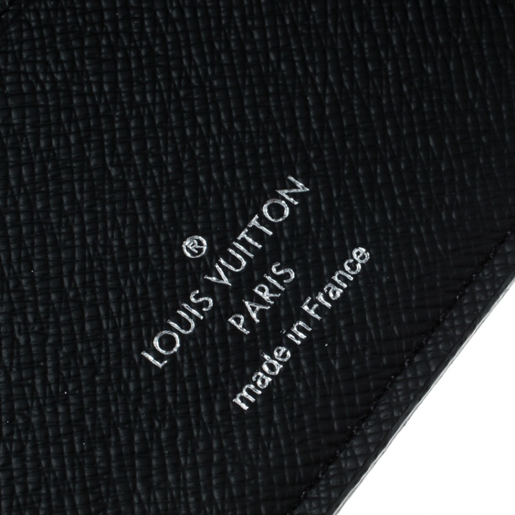 مملوكة مسبقًا Louis Vuitton Black Taiga Leather Multiple Wallet