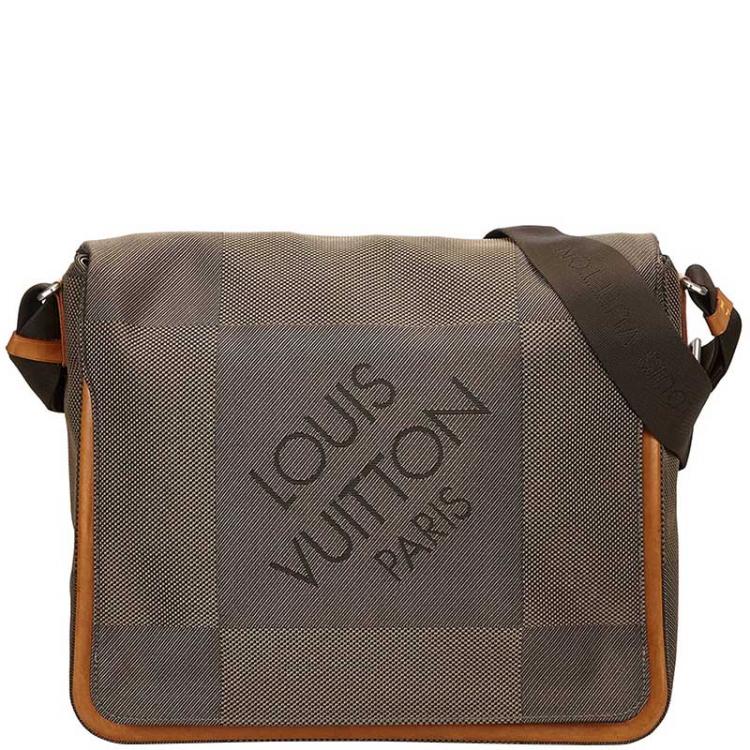 Louis Vuitton Terre Messenger Bag Damier Geant Canvas Brown 95999210