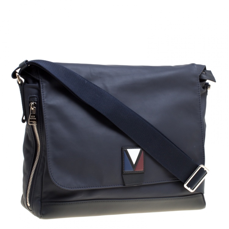 Pre Owned Louis Vuitton Black Leather V Line Messenger Bag