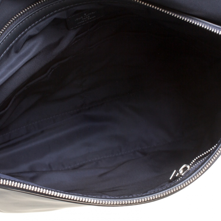 Pre Owned Louis Vuitton Black Leather V Line Messenger Bag