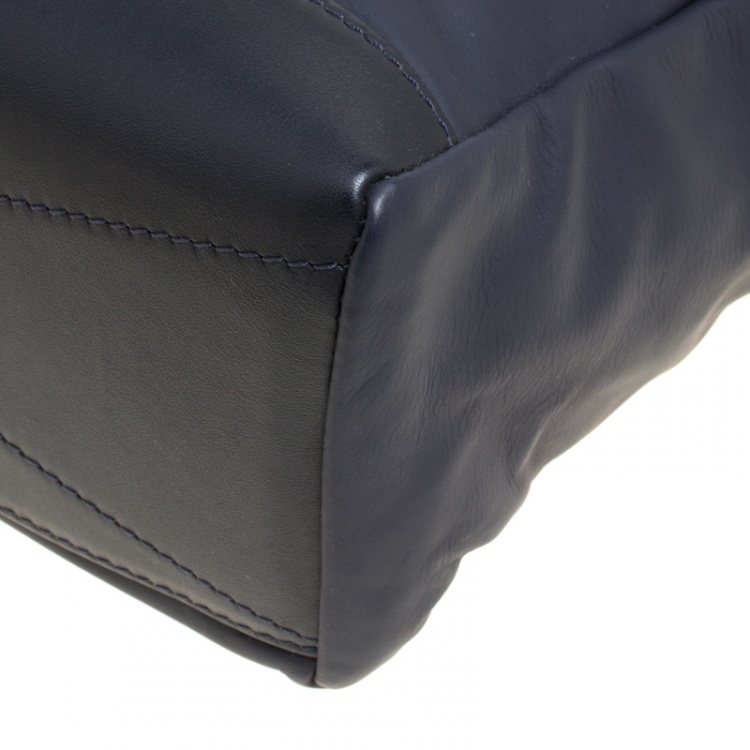 Pre Owned Louis Vuitton Black Leather V Line Messenger Bag