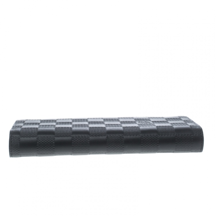 مملوكة مسبقًا Louis Vuitton Black Damier Infini Leather Brazza Wallet