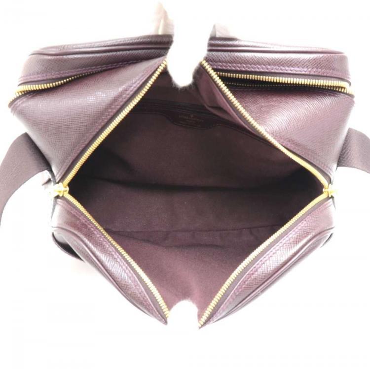 Pre Owned Louis Vuitton Burgundy Taiga Leather Reporter PM Bag