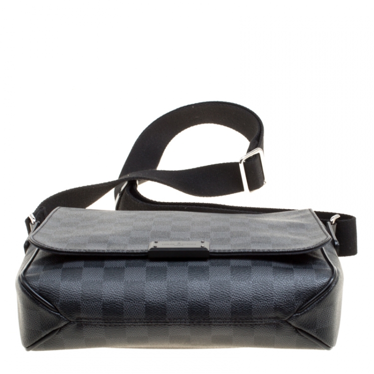 Pre Owned Louis Vuitton Damier Graphite Canvas District PM Bag