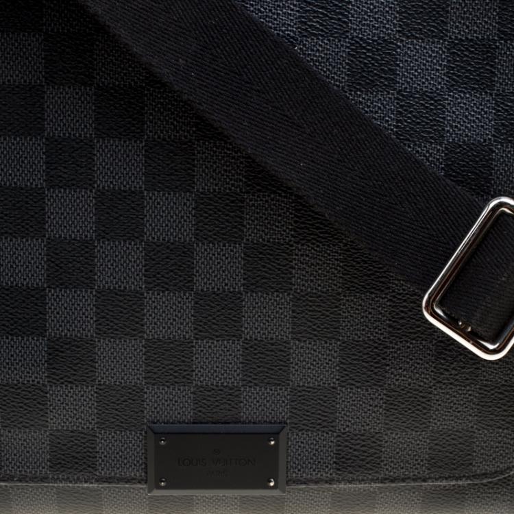 Pre Owned Louis Vuitton Damier Graphite Canvas District PM Bag