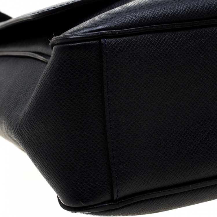 Pre Owned Louis Vuitton Navy Blue Taiga Leather Roman MM Bag