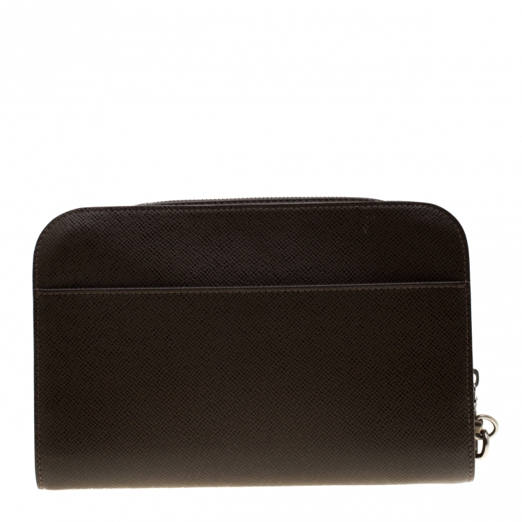 Pre Owned Louis Vuitton Terre Taiga Leather Pochette Baikal Clutch