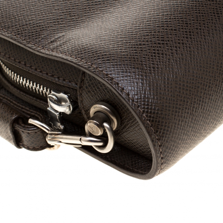 Pre Owned Louis Vuitton Terre Taiga Leather Pochette Baikal Clutch