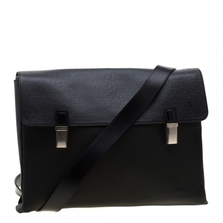 Pre Owned Louis Vuitton Black Fabric and Taiga Leather Saratov GM Messenger Bag