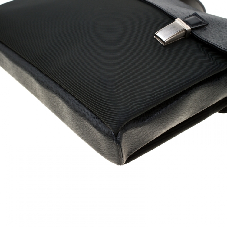 Pre Owned Louis Vuitton Black Fabric and Taiga Leather Saratov GM Messenger Bag