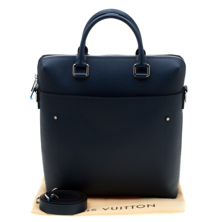 Pre Owned Louis Vuitton Blue Taiga Leather Grigori Bag