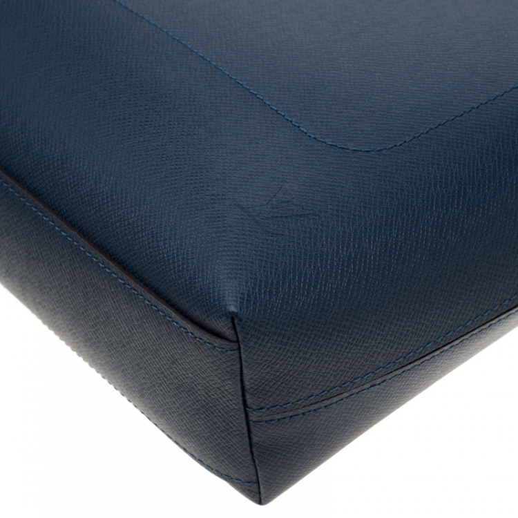 Pre Owned Louis Vuitton Blue Taiga Leather Grigori Bag