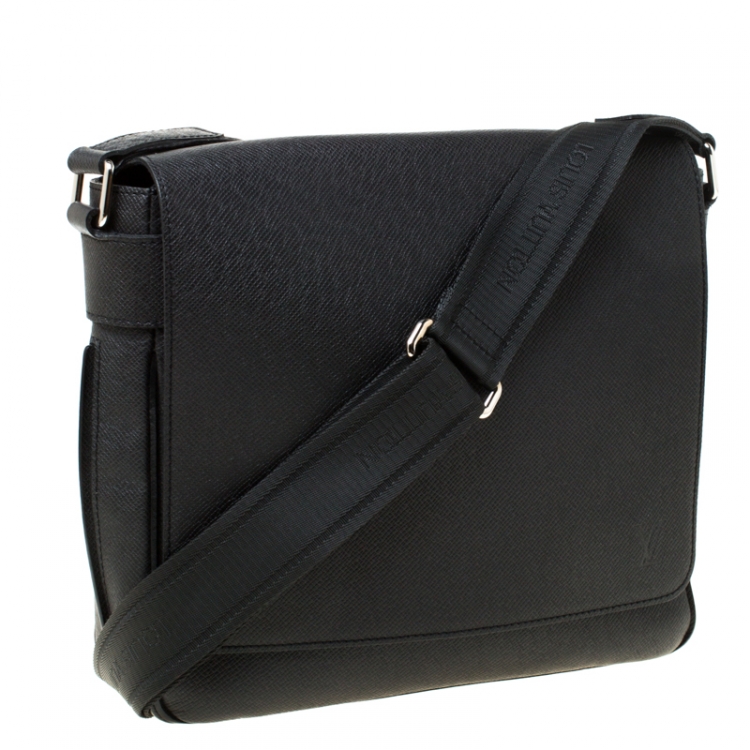 Pre Owned Louis Vuitton Black Epi Leather Flap Messenger Bag