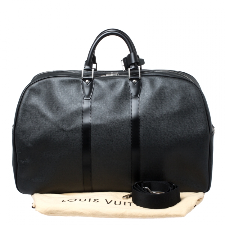 Pre Owned Louis Vuitton Black Taiga Leather Helanga 1 Poche Travel Bag